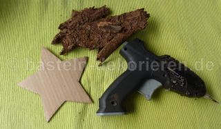 Vorbereitungen Stern basteln mit baumrinde