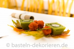 Herbsdeko mit Lampionblumen